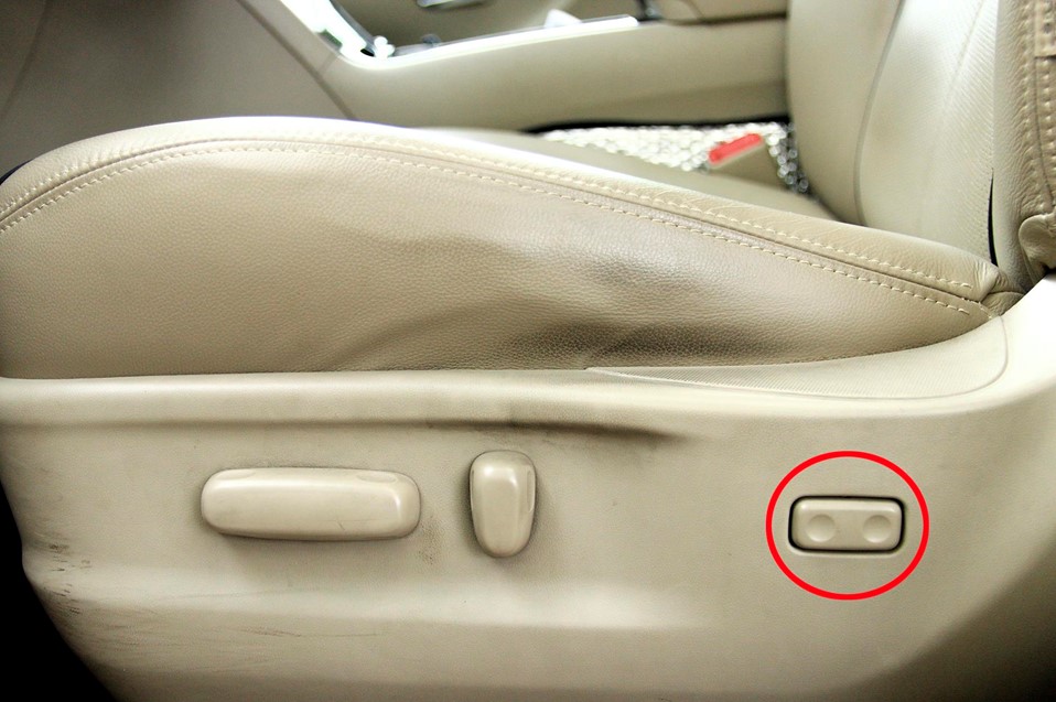 Toyota Venza 2009 vẫn chốt giá 800 triệu đồng nhờ "mác" xe nhập Mỹ 14 Toyota Venza 2009 vẫn chốt giá 800 triệu đồng nhờ "mác" xe nhập Mỹ a14