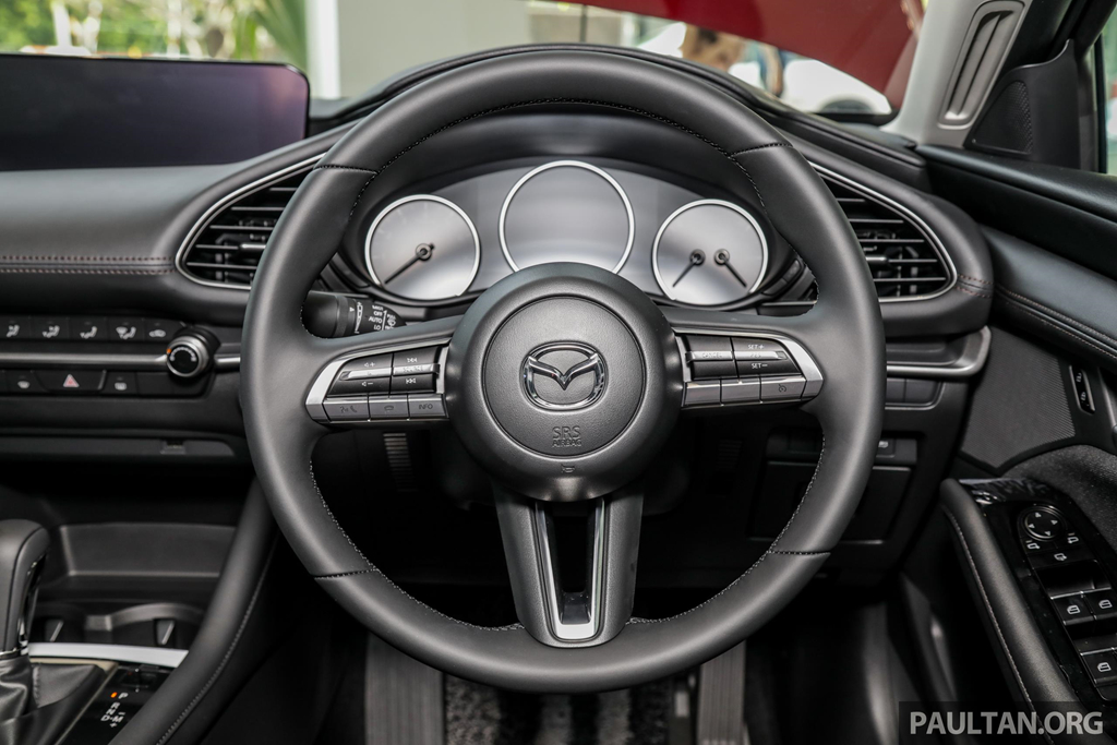 Soi chi tiết mẫu Mazda 3 2019 nhập khẩu từ Nhật, giá 34.000 USD tại Malaysia 4 Soi chi tiết mẫu Mazda 3 2019 nhập khẩu từ Nhật, giá 34.000 USD tại Malaysia a4
