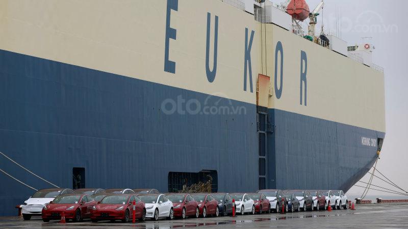 Thị trường xe Trung Quốc có phần gỡ gạt vì thanh lý hàng tồn các xe trong kho