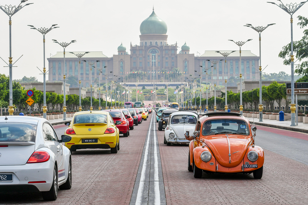 Hơn 400 “con bọ” tụ họp tại lễ hội Volkswagen Beetle 2 Hơn 400 “con bọ” tụ họp tại lễ hội Volkswagen Beetle 2a
