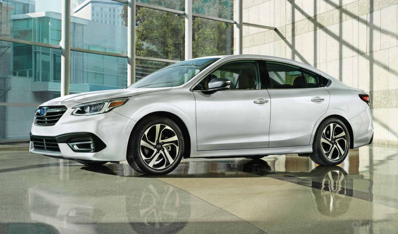 Subaru Legacy 2020 nhích giá chào hàng lên thêm 4,6 triệu