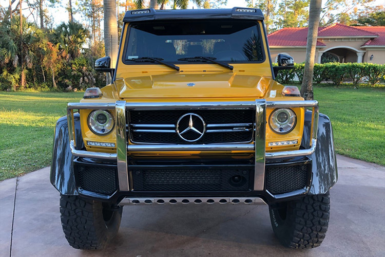 Mercedes-Benz G63 AMG 6x6 vừa về Việt Nam giá bao nhiêu? a5