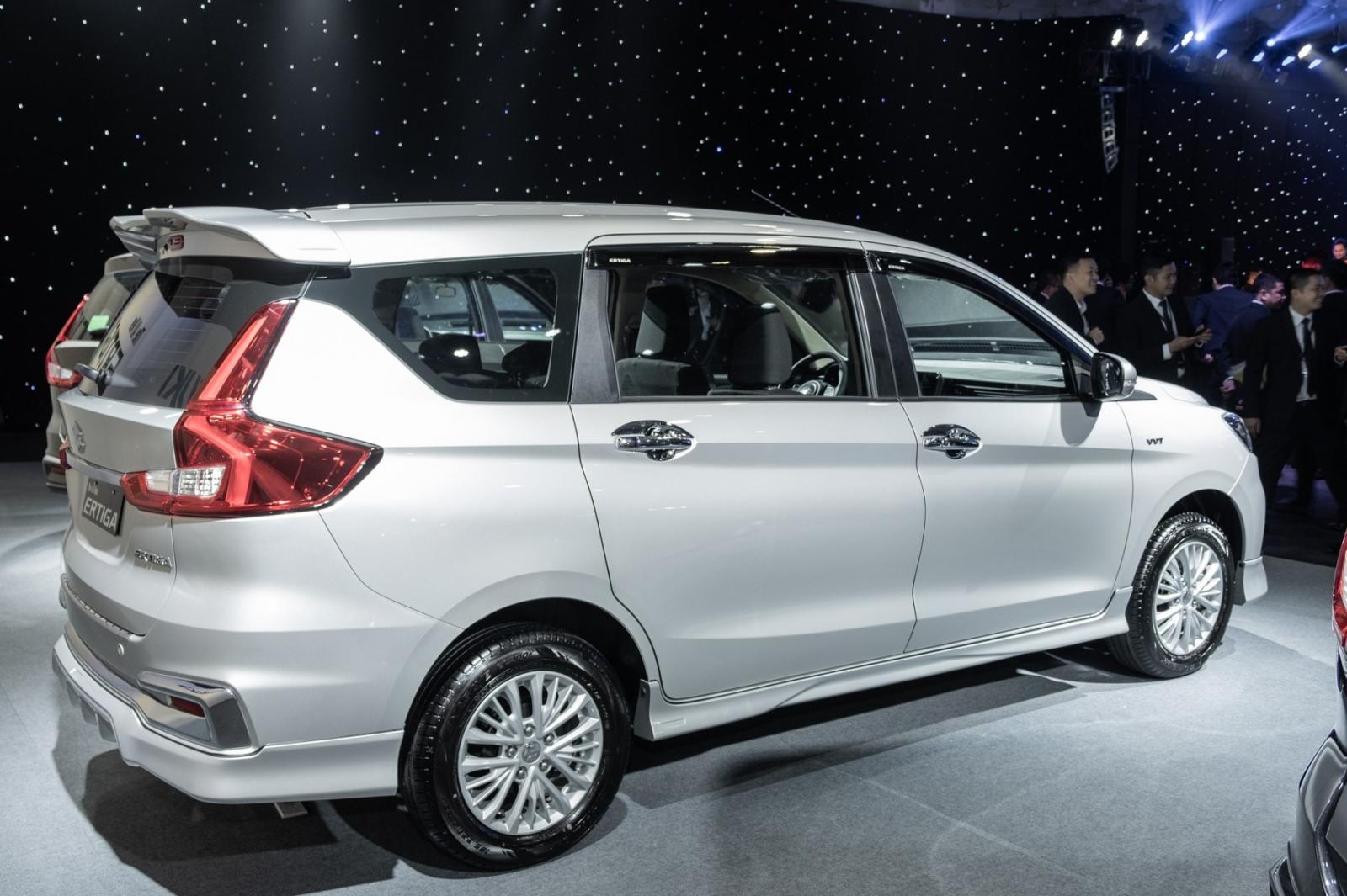 Cuối năm mới được giao xe, khách mua Suzuki Ertiga 2019 chờ dài cổ a4