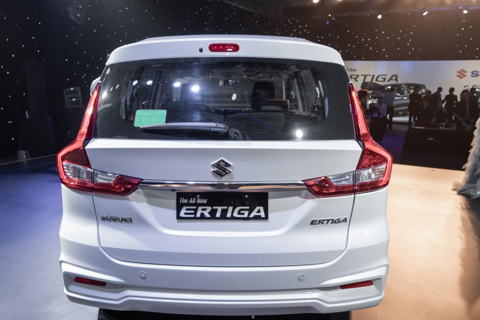 Cuối năm mới được giao xe, khách mua Suzuki Ertiga 2019 chờ dài cổ a5