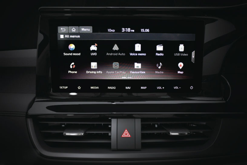 Ảnh chụp màn hình giải trí xe Kia Seltos 2020