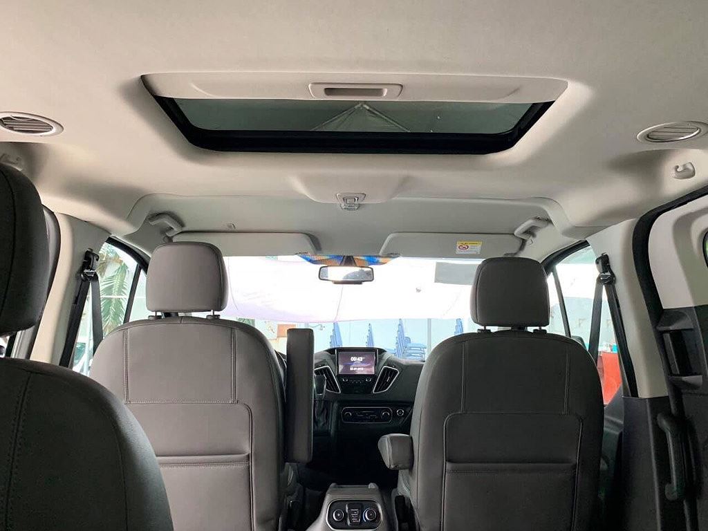 Khách Việt bắt đầu đặt cọc Ford Tourneo 2019 với giá từ 1 tỷ đồng a6