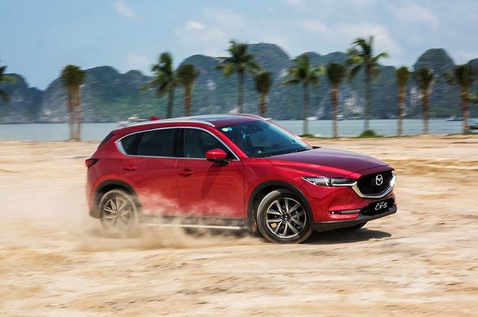 Mazda CX-5 tung khuyến mại "cực khủng", lên tới 100 triệu đồng.