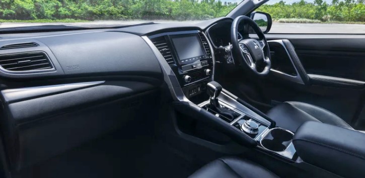Mitsubishi Pajero Sport 2020 ra mắt diện mạo giống Xpander a3