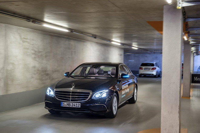 Xe Mercedes-Benz sắp có thêm hệ thống bãi đỗ xe tự động a6