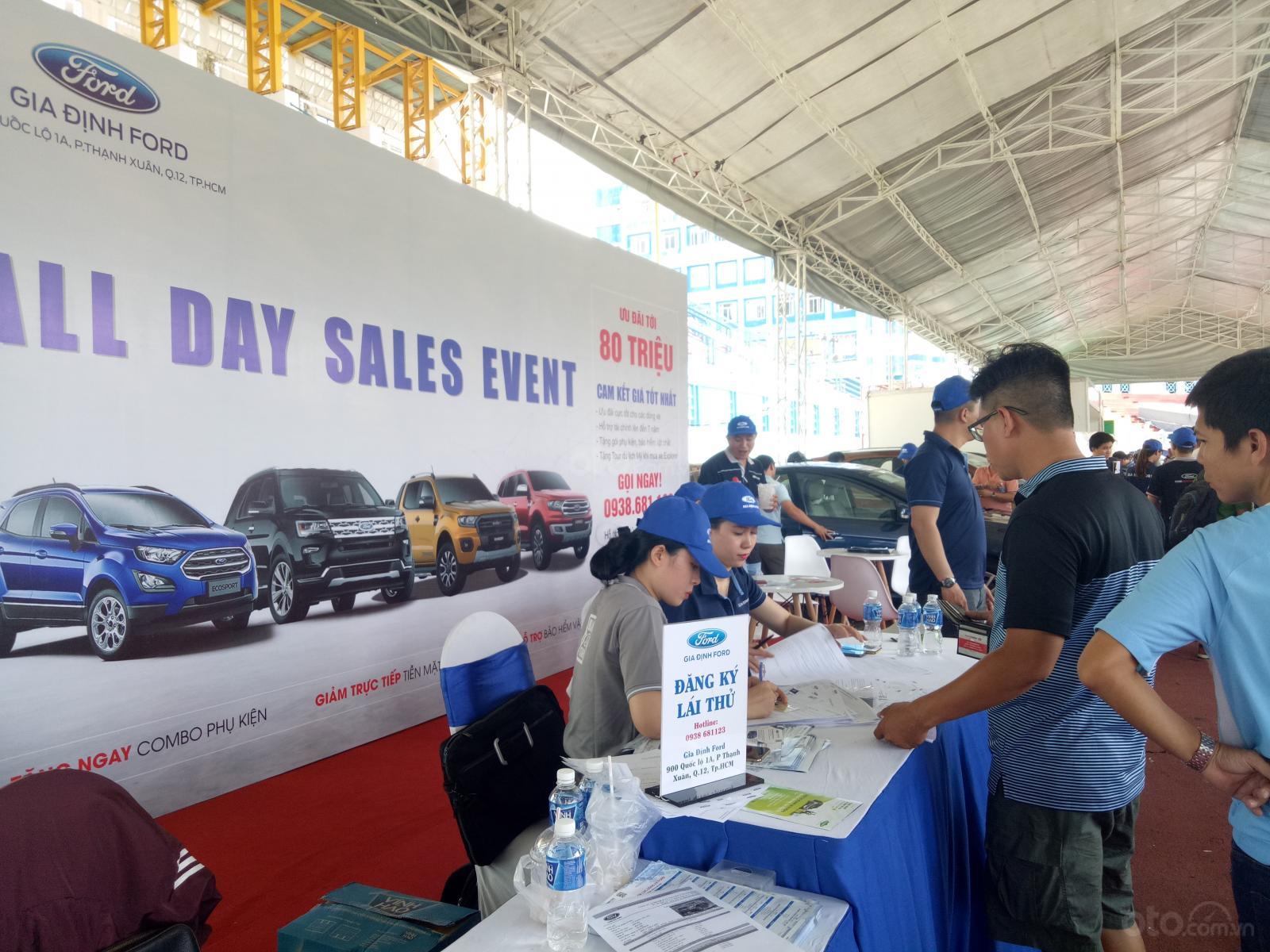 Một số hình ảnh tại Hội chợ Oto.com.vn lần 3 tại TP.HCM - Ảnh 4.