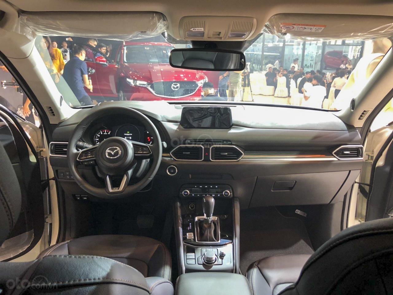 Nội thất Mazda CX-5 2019 gần như không có sự khác biệt lớn.