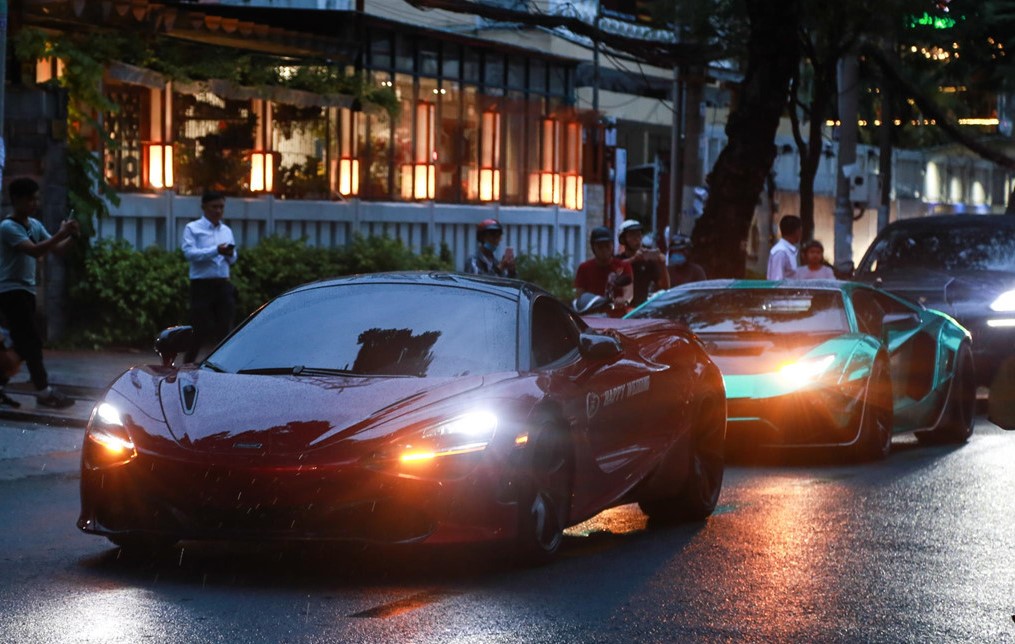 Dàn siêu xe Car Passion khuấy động không khí tại đám cưới Cường Đô La 1 Dàn siêu xe Car Passion khuấy động không khí tại đám cưới Cường Đô La a1