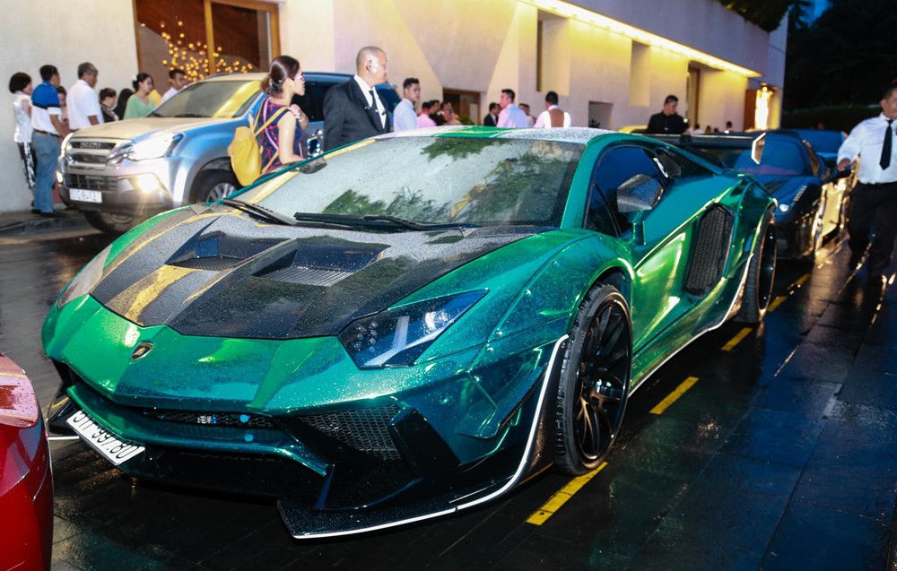 Soi dàn siêu xe Car Passion tại đám cưới Cường Đô La 7 Soi dàn siêu xe Car Passion tại đám cưới Cường Đô La a7