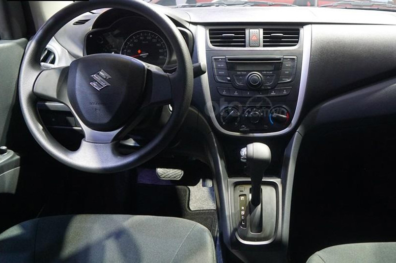 So sánh xe VinFast Fadil 2019 và Suzuki Celerio 2018 về nội thất - Ảnh 1 So sánh xe VinFast Fadil 2019 và Suzuki Celerio 2018 về nội thất - Ảnh 1.