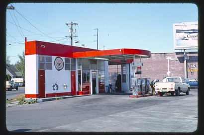 Luật đổ xăng ở Oregon.