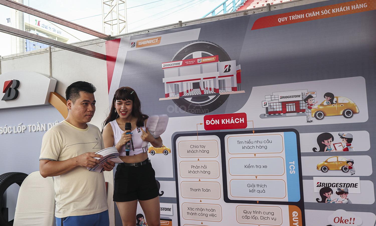 Nhiều hoạt động thú vị tại gian trưng bày của Bridgstone Việt Nam Gian trưng bày của Bridgstone Việt Nam