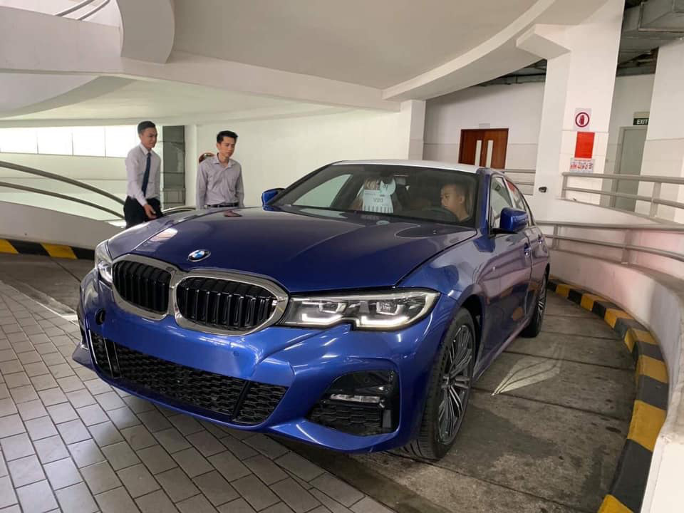 BMW 3-Series 2019 xuất hiện tại đại lý, khách sẵn sàng đặt thêm gói độ hàng trăm triệu a2