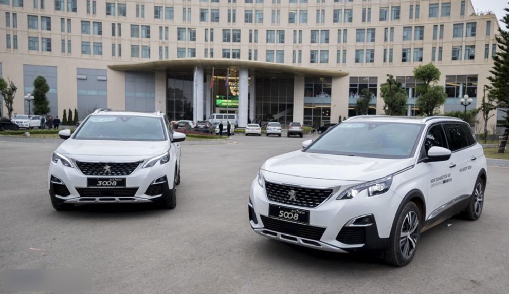 Khách hàng mua Peugeot 3008 và 5008 trong tháng 8/2019 đều có quà a2