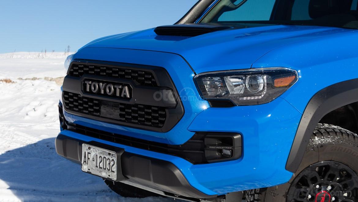 Đánh giá xe Toyota Tacoma TRD Pro 2019 về đầu xe - Đầy cá tính