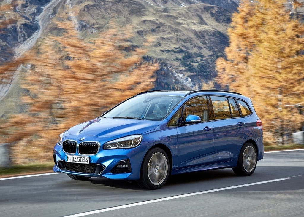 Đại lý tặng lệ phí trước bạ 100% khi mua xe BMW 218i Gran Tourer và 320i