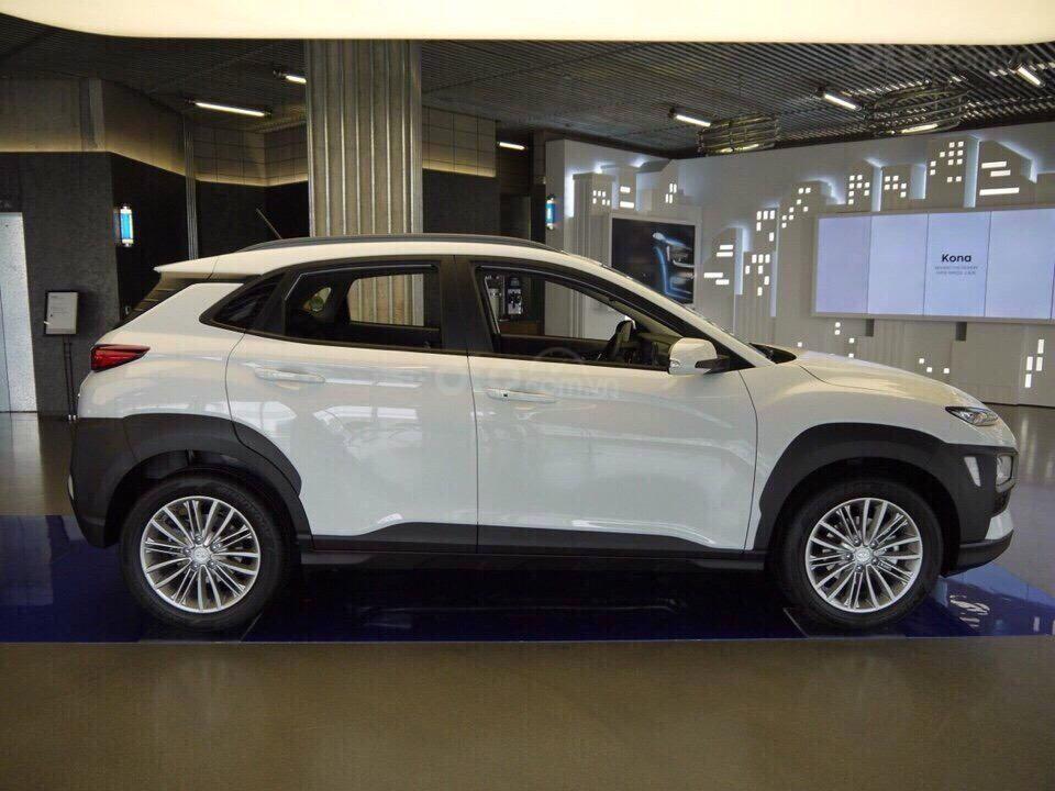 Hyundai Kona giảm 30 triệu đón tháng Ngâu tại Việt Nam a3