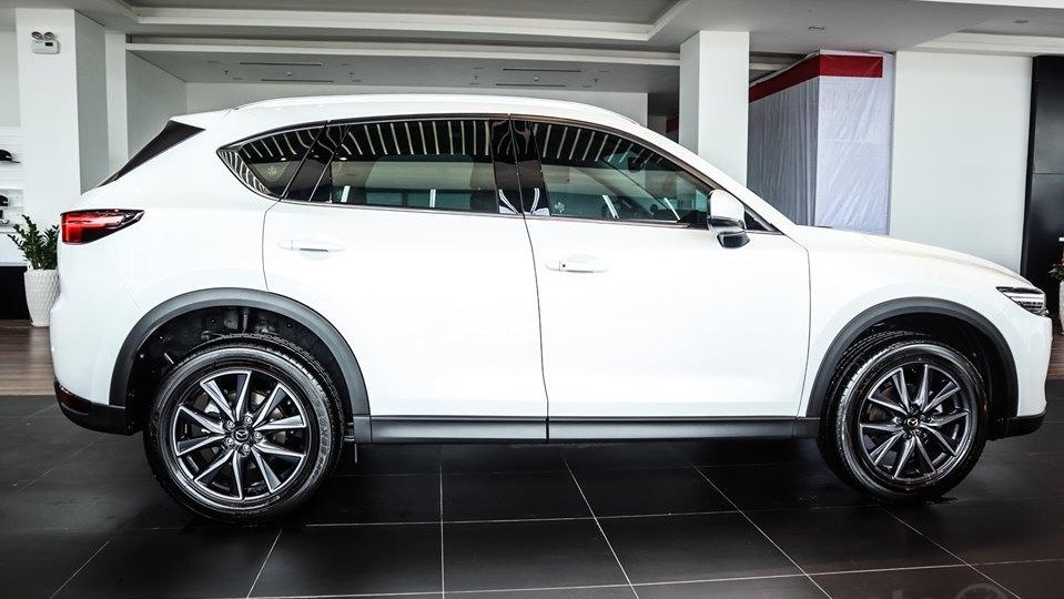 So sánh xe Mazda CX-5 2019 và Subaru Forester 2019 về thân xe 1