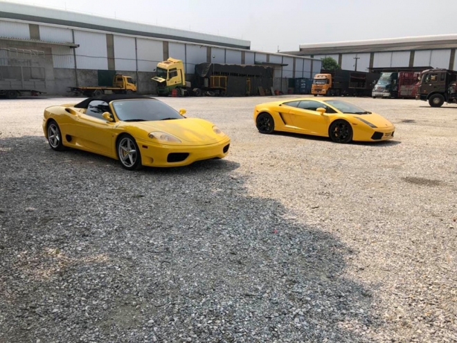 Bộ đôi Lamborghini Gallardo và Ferrari 360 Spider màu vàng 