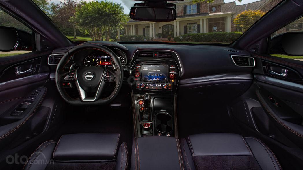 Nissan Maxima 2020.