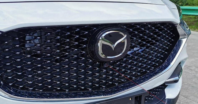 Mazda CX-4 facelift hiện nguyên hình trên phố, nhiều người nhầm tưởng CX-30 a2