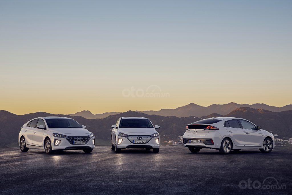 Hyundai IONIQ mới tiếp tục đạt 5 sao của Euro NCAP