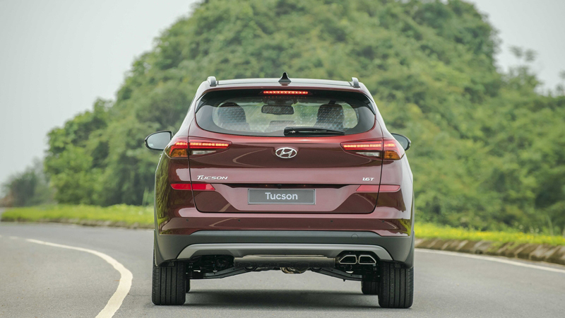 So sánh xe Hyundai Tucson 2019 và Nissan X-Trail V-Series 2019 