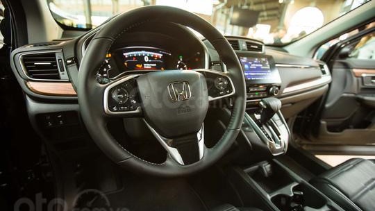 So sánh xe Subaru Forester 2019 và Honda CR-V 2019: Vô lăng và đồng hồ lái của Honda CR-V So sánh xe Subaru Forester 2019 và Honda CR-V 2019: Vô lăng và đồng hồ lái của Honda CR-V 1