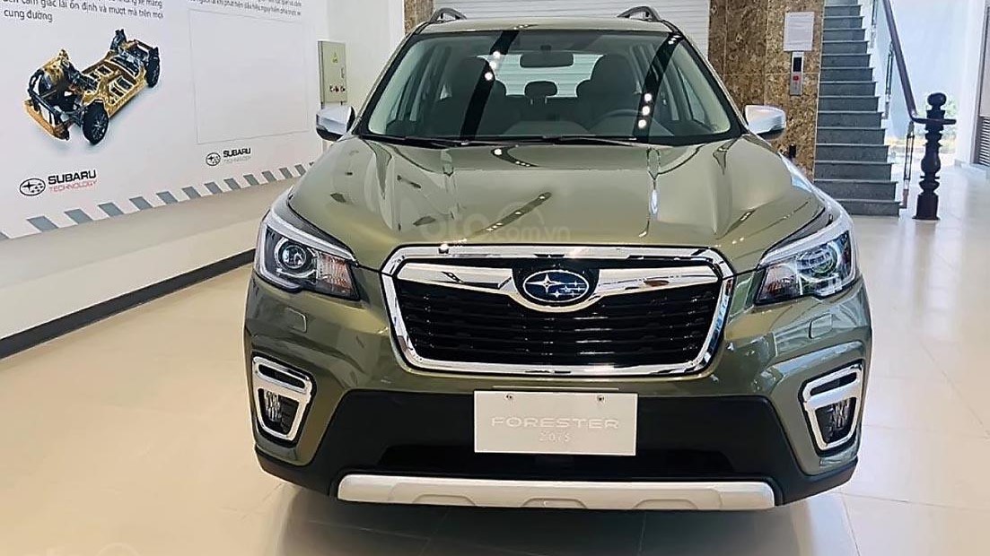 So sánh xe Subaru Forester 2019 và Honda CR-V 2019: Thiết kế đầu xe So sánh xe Subaru Forester 2019 và Honda CR-V 2019: Thiết kế đầu xe 1