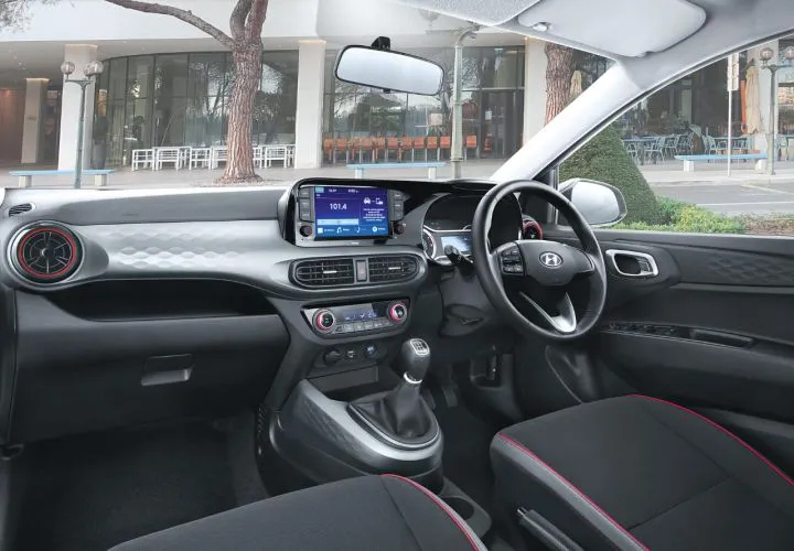 Khoang nội thất Hyundai Grand i10 Nios 2020...