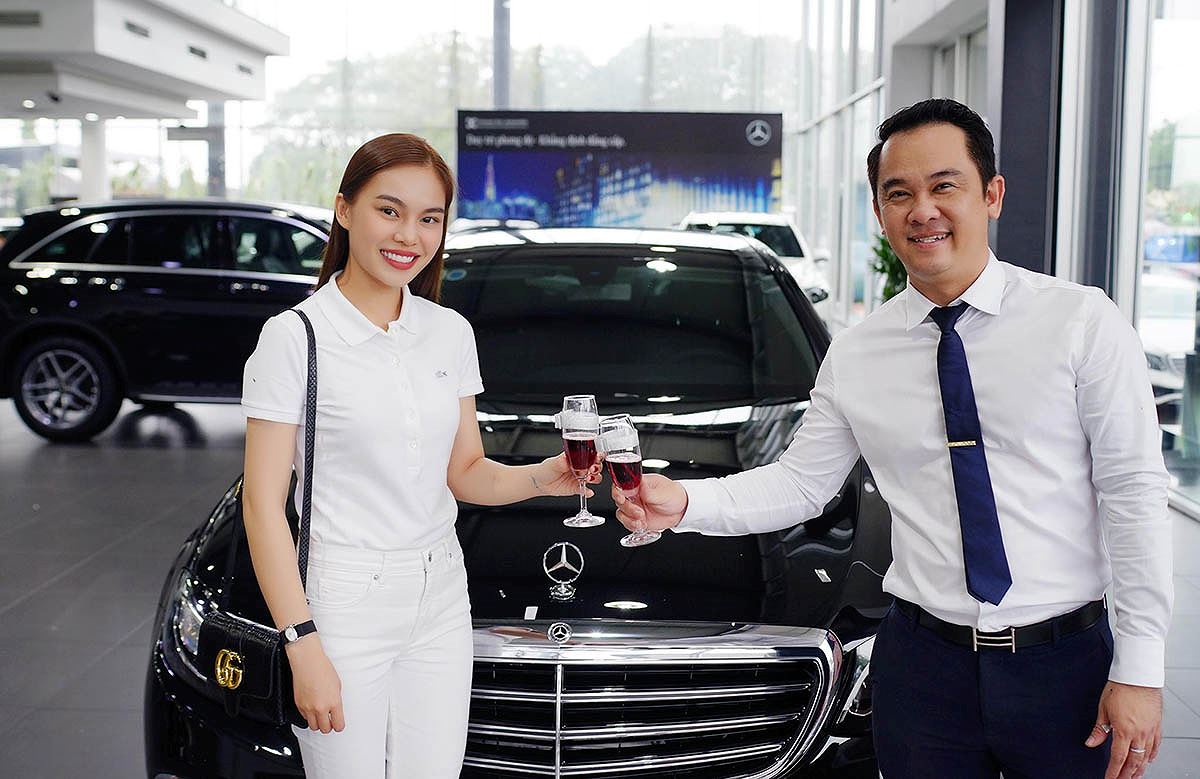 Ca sĩ Giang Hồng Ngọc chi 2,1 tỷ đồng sắm xế sang Mercedes-Benz E 200 2019 a2