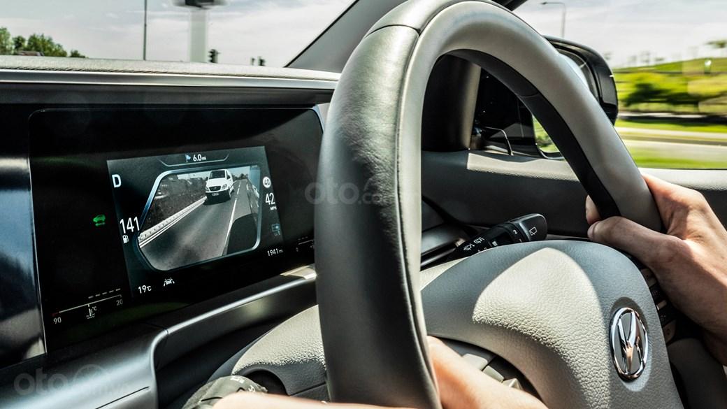 công nghệ giám sát điểm mù tiên tiến của Hyundai NEXO