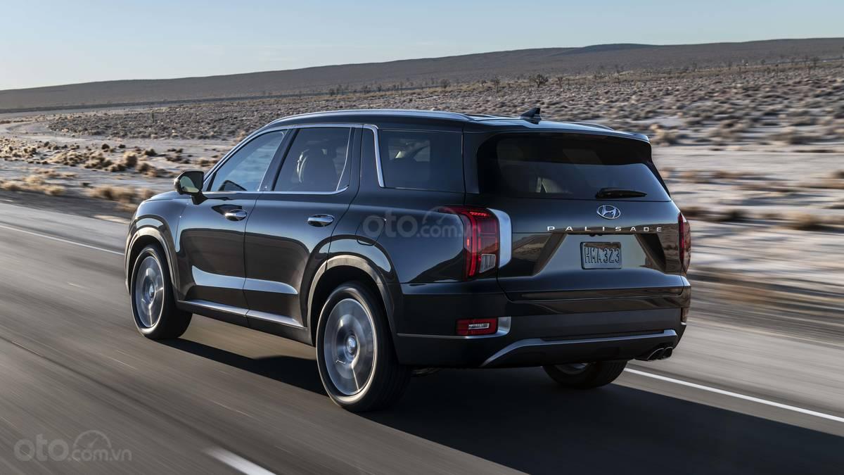 Hyundai Palisade 2020 trên đường cao tốc