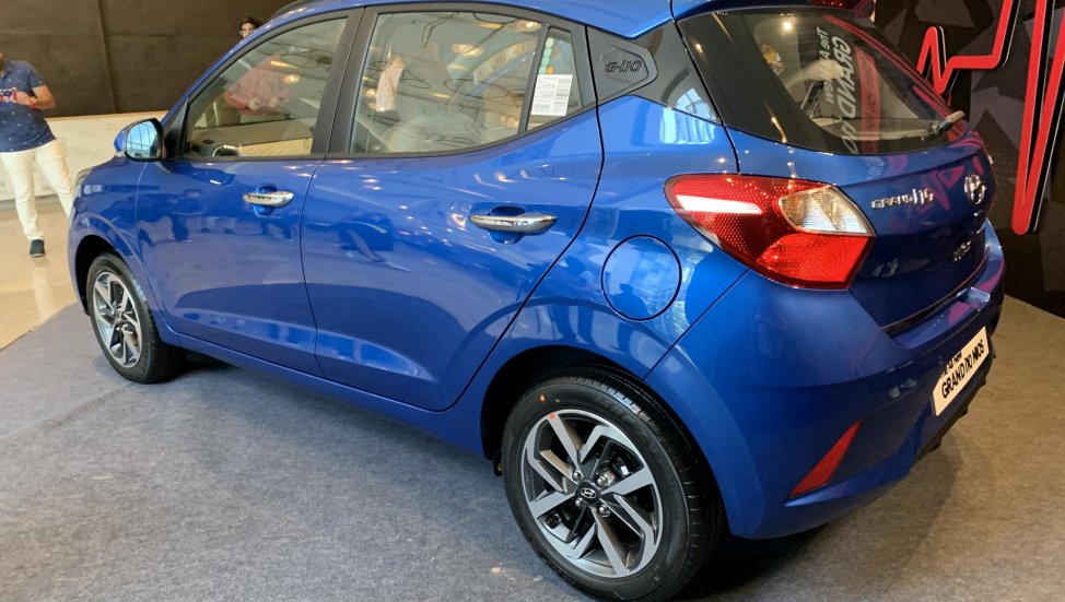 Đuôi xe Hyundai Grand i10 Nios 2020 mới vừa ra mắt Ấn Độ,...