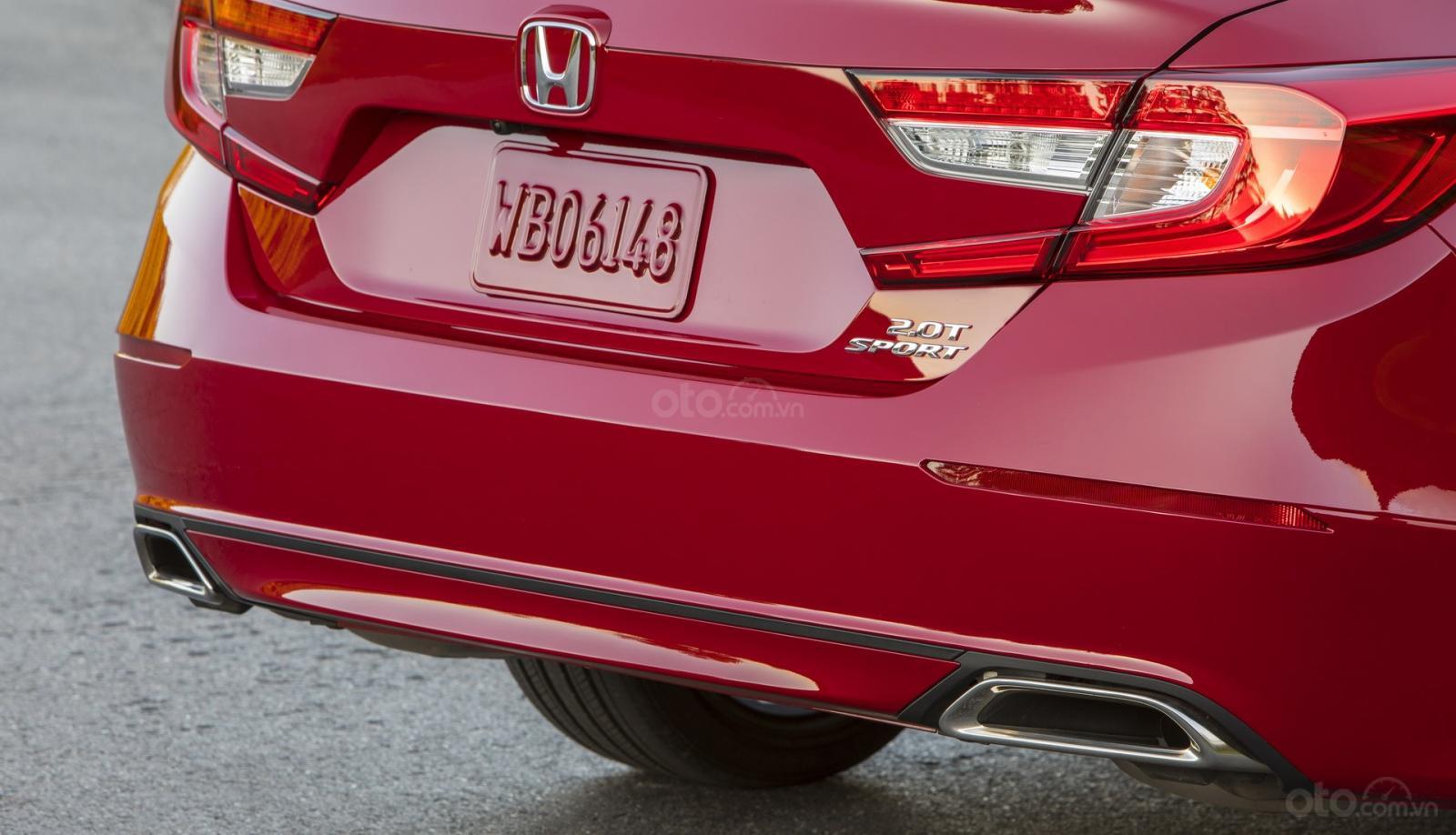 So sánh xe Honda Accord 2019 và đời cũ qua ảnh a17