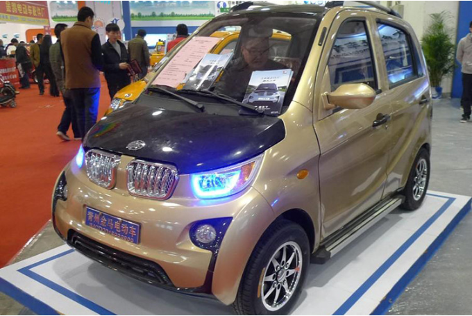 Xe Trung Quốc dùng chiêu gì để hấp dẫn khách Việt? a13