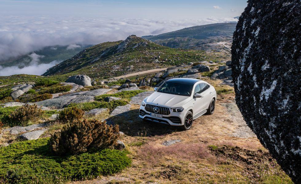Mercedes-AMG GLE53 Coupe 2020 leo núi 2
