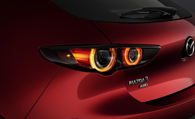 Mazda 3 2020 bán giá đắt hơn nhờ thêm trang bị a8