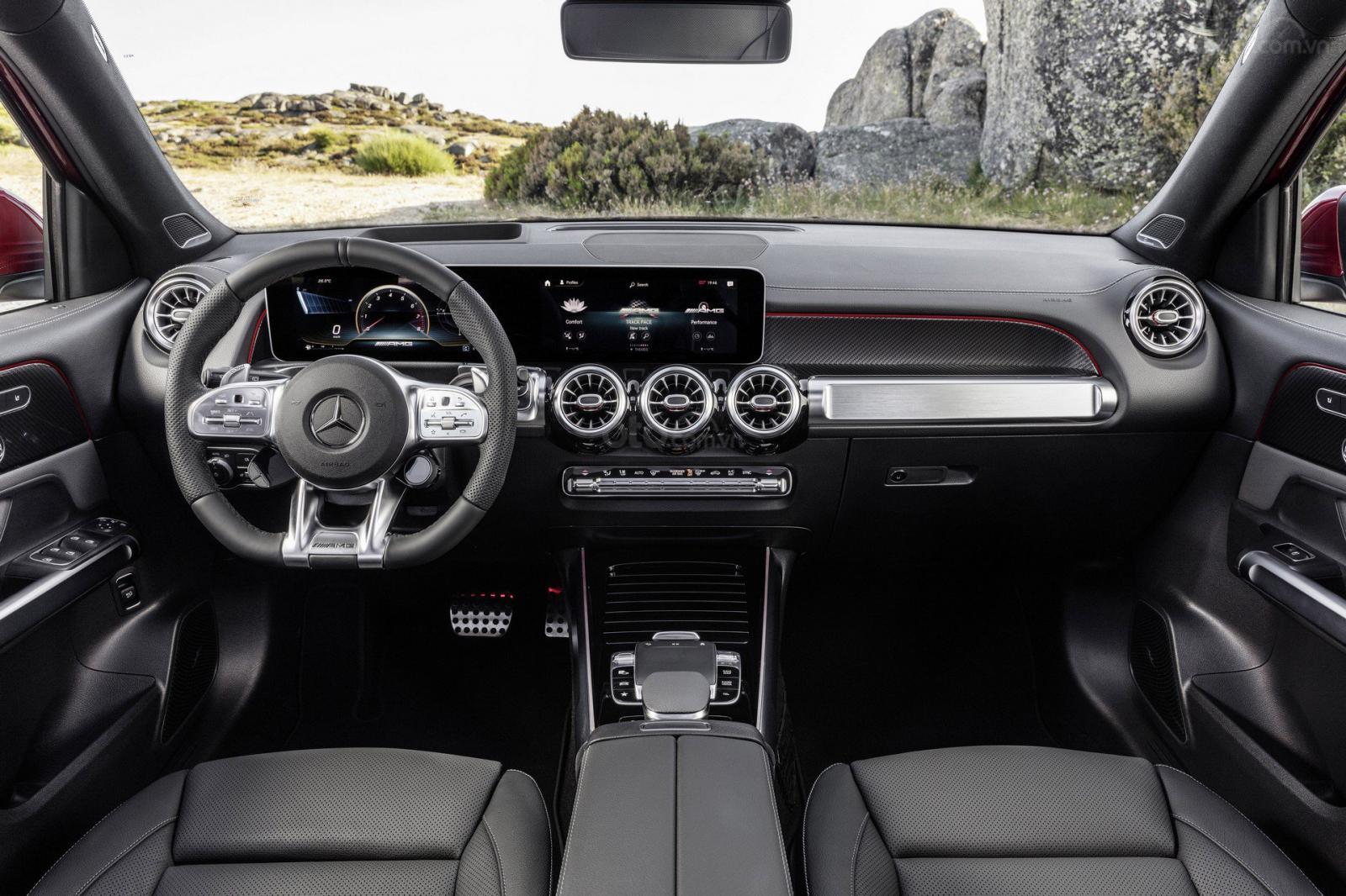 Mercedes-AMG GLB 35 tích hợp công nghệ tân tiến