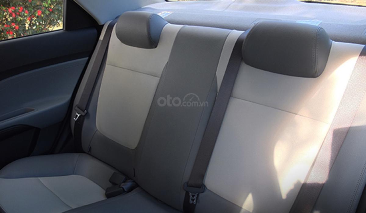 Đánh giá xe Kia Soluto 2019 về ghế - Chất liệu đẹp mắt nhưng dễ tích nhiệt Đánh giá xe Kia Soluto 2019 về ghế - Chất liệu đẹp mắt nhưng dễ tích nhiệt