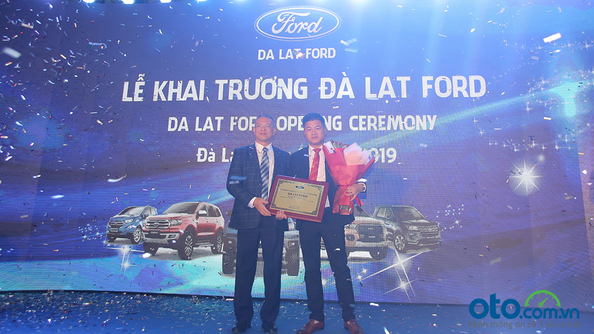 Ông Phạm Văn Dũng - Tổng Giám đốc Ford Việt Nam trong buổi lễ khai trương Đà Lạt Ford.