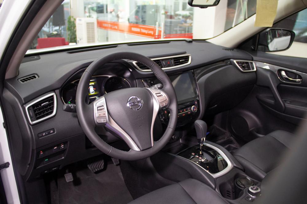 Chủ xe Nissan X-Trail bốc biển tứ quý 8, giá trị xe tăng gần gấp đôi a3