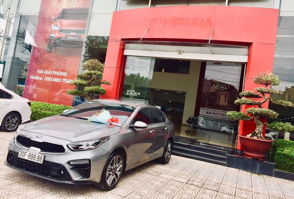 Kia Cerato 2019 với biển "Phát - Lộc" có giá gần 2 tỷ đồng tại Hà Nội a1