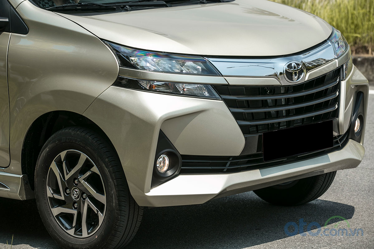 Đánh giá xe Toyota Avanza 2019 1.5 AT: Thiết kế đầu xe trông trông thể thao và góc cạnh Đánh giá xe Toyota Avanza 2019 1.5 AT: Thiết kế đầu xe trông trông thể thao và góc cạnh.