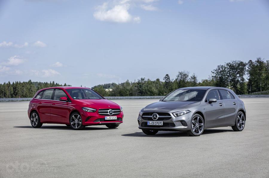 Mercedes-Benz A-Class và B-Class.
