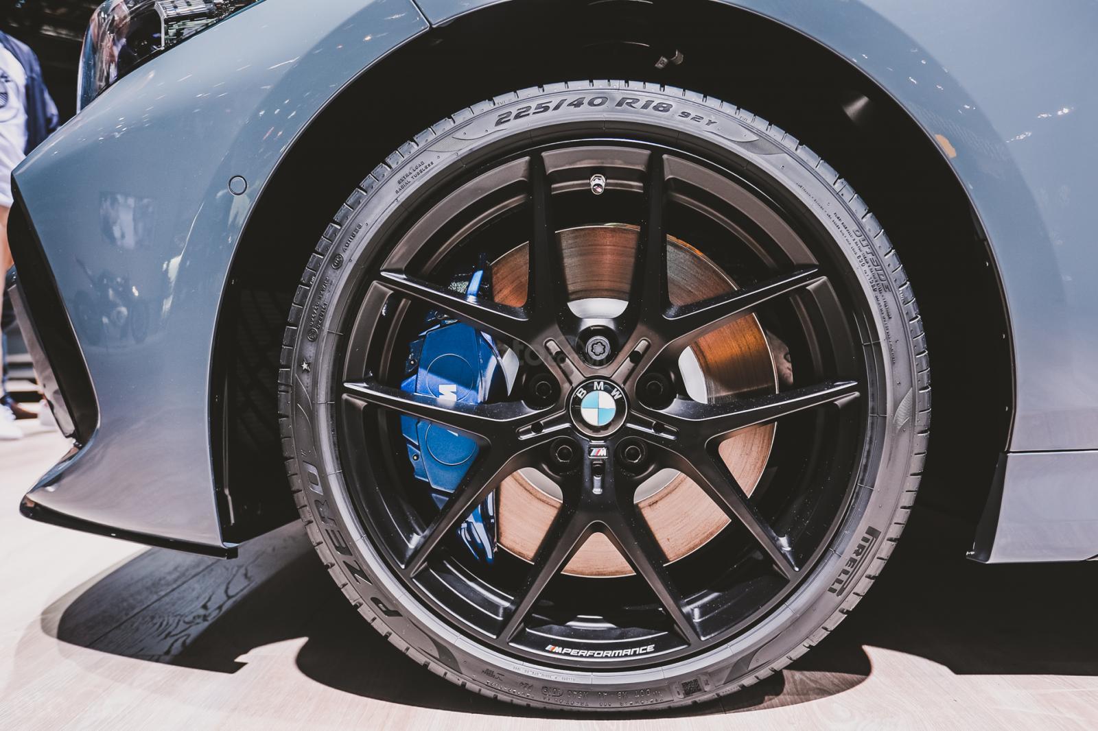 [Frankfurt 2019] BMW 1-Series 2019 M135i xDrive trang bị ấn tượng